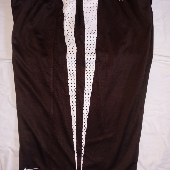 Brown Nike Sphere Dry Set - Picture 10 of 10
